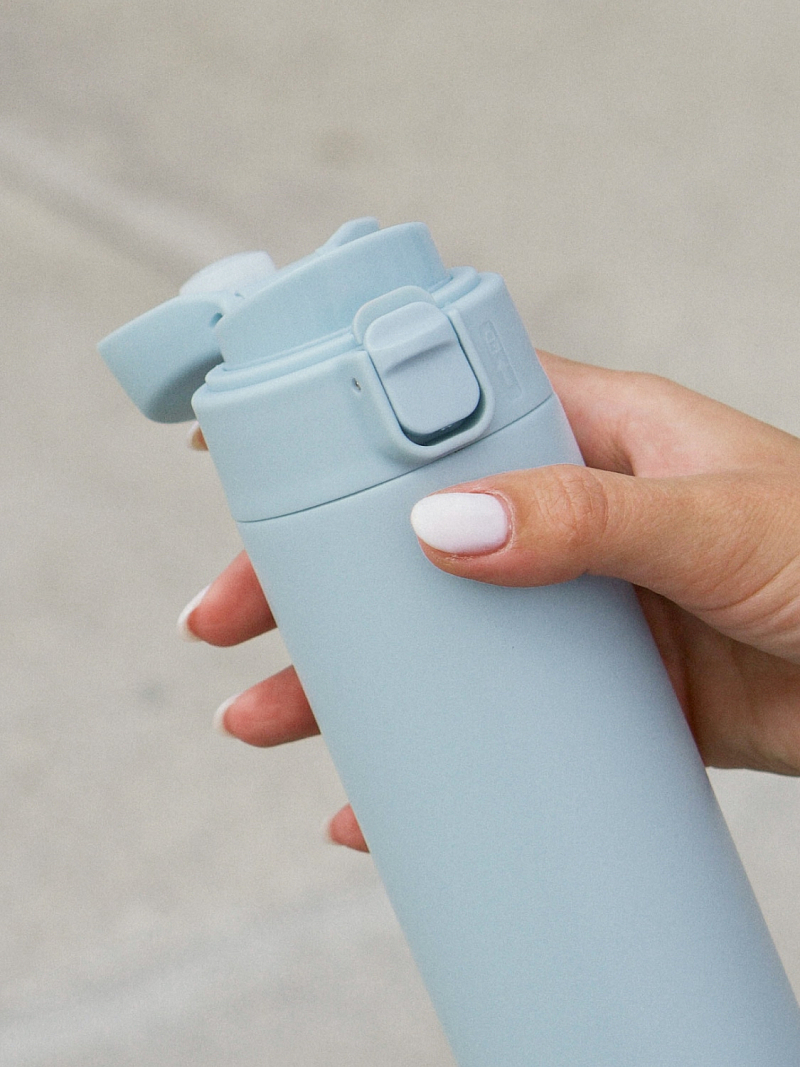 Термокружка 0.52л серии 701 голубая с закрытой питьевой системой - 2