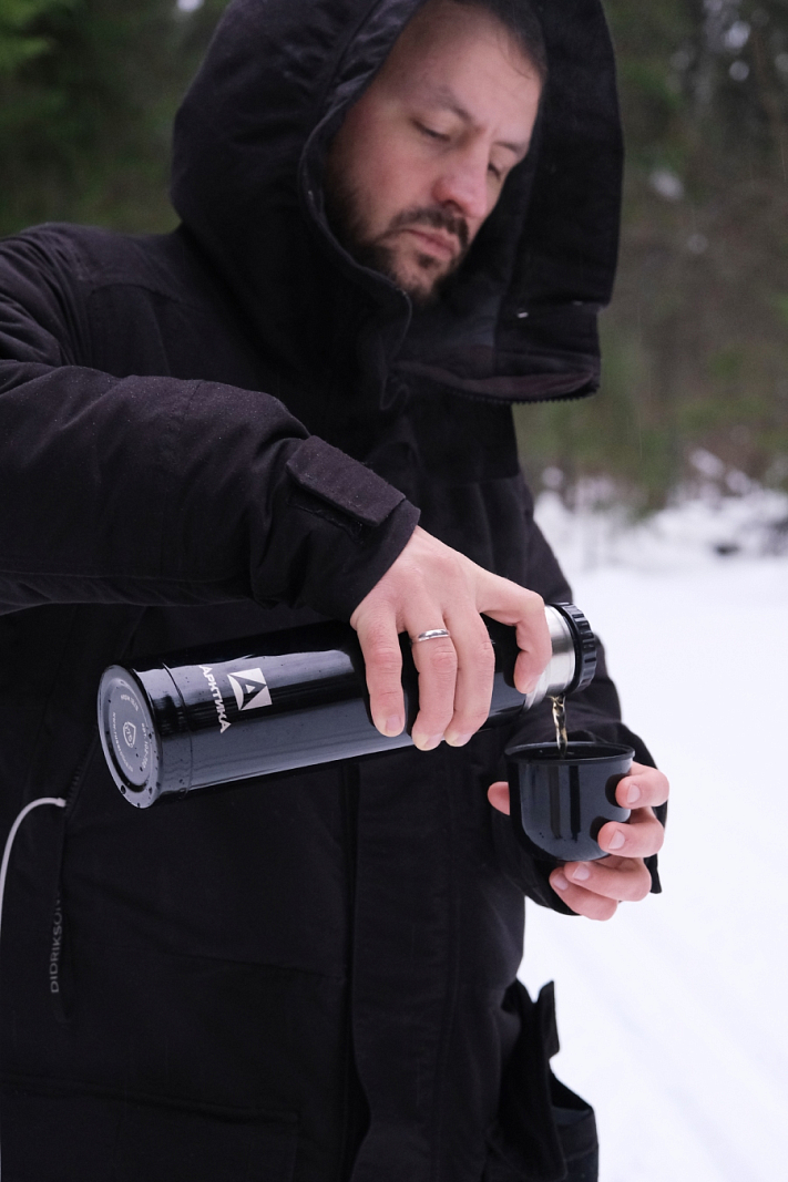 Термос 0.75л серии 102 чёрный глянцевый с узким горлом - 2