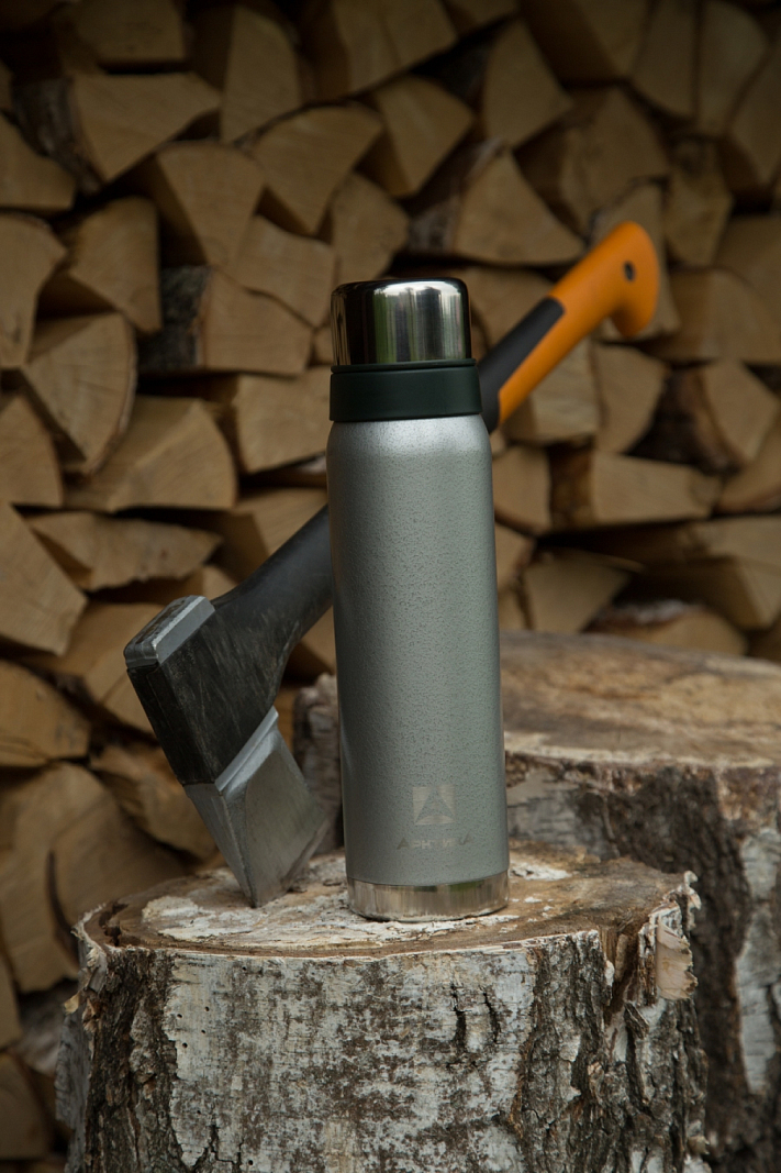 Термос 0.9л серии 106 серебряный с узким горлом и молотковой эмалью - 2