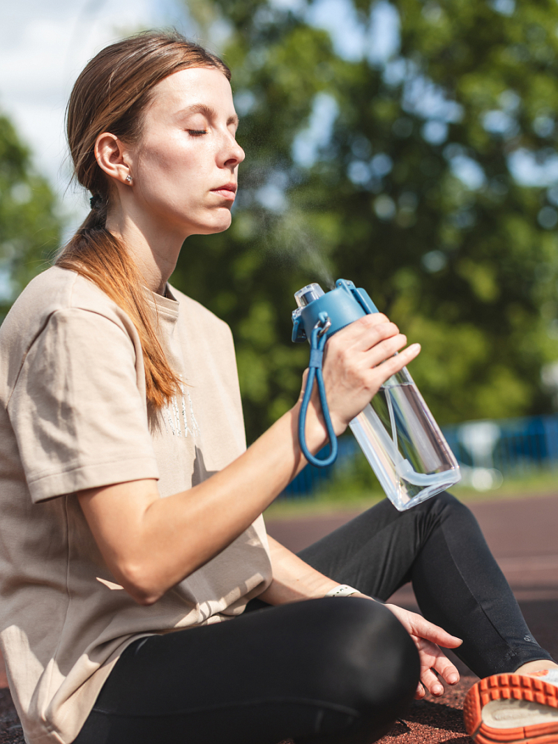 Тритановая бутылка 0.8л серии 723 «Нордик» с распылителем - 5