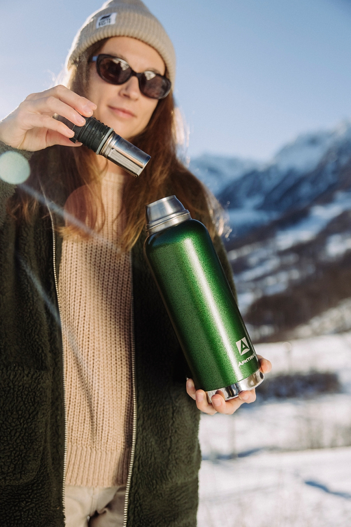 Термос 1.2л серии 106 зелёный с ситечком и молотковой эмалью - 6