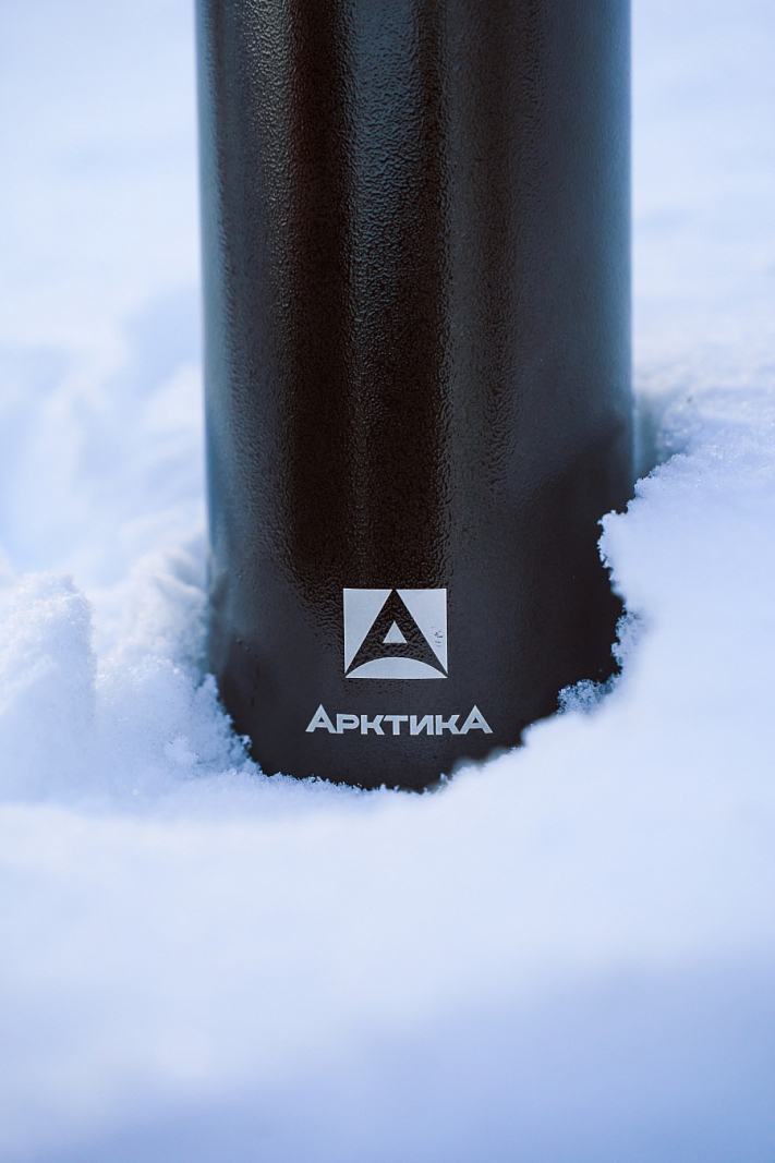 Термос 1.6л серии 106 чёрный с узким горлом и молотковой эмалью - 6