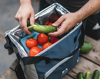 Ручка для переноски и карман для мелочей