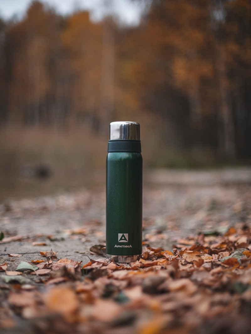 Термос 0.9л серии 106 зелёный с узким горлом и молотковой эмалью - 2